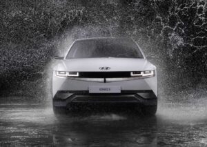 עמדת טעינה לאיוניק 5